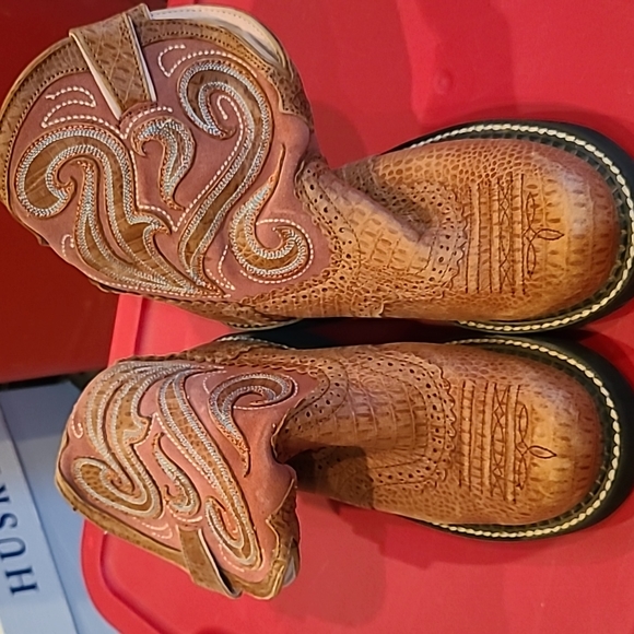 Ariat Shoes - Womens Ariat Boots